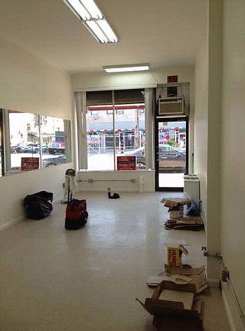 2nd image of 1046 Morris Park Ave