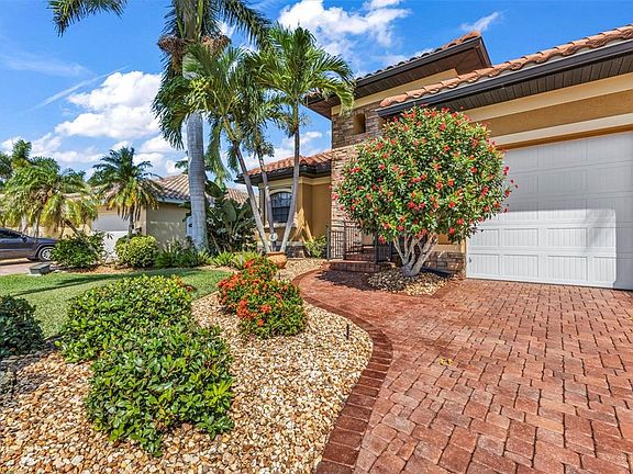 3rd image of 4074 LA COSTA ISLAND COURT