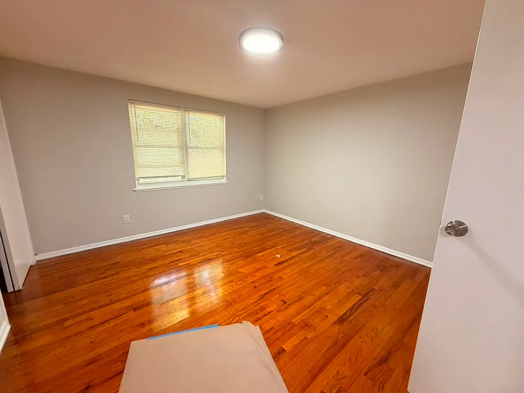 3 bed, $2,150 — Photo 2