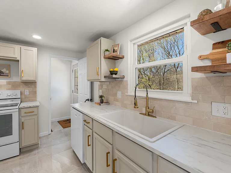 28 Misty Springs Cir — Photo 30