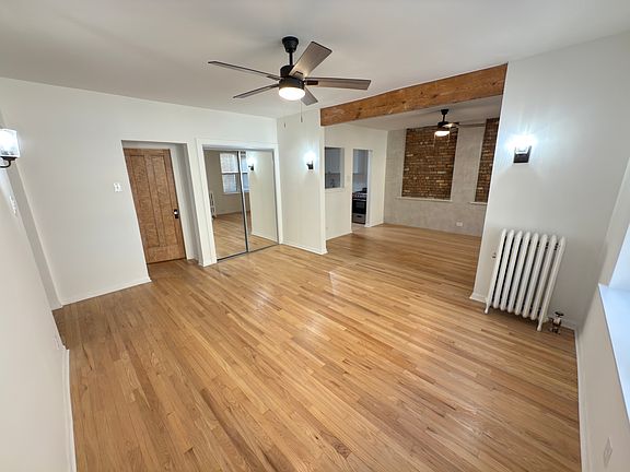 5th image of 3744.5 N Pine Grove Ave #1W