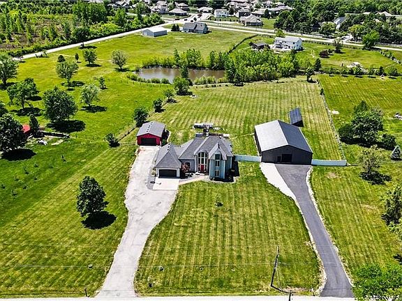 2nd image of 9330 Valley Garden Dr