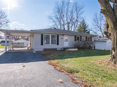 425 W Woodland Ln, Mt Zion, IL, 62549