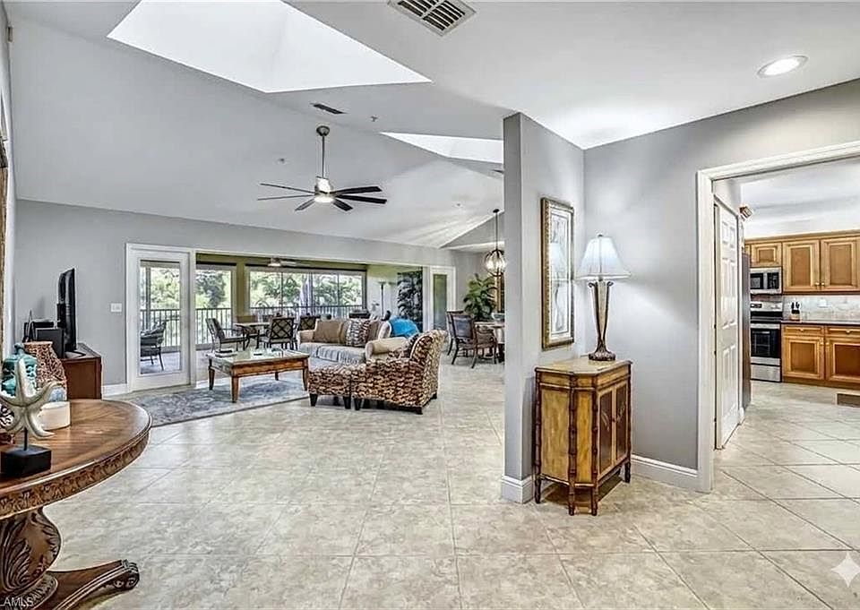 1st image of 760 Waterford DR #303