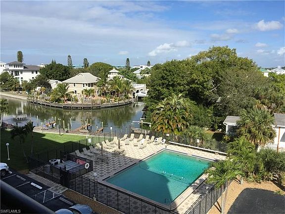 4th image of 1511 Estero Blvd APT 407