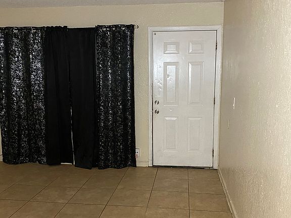 3rd image of 510 N Locust St APT A