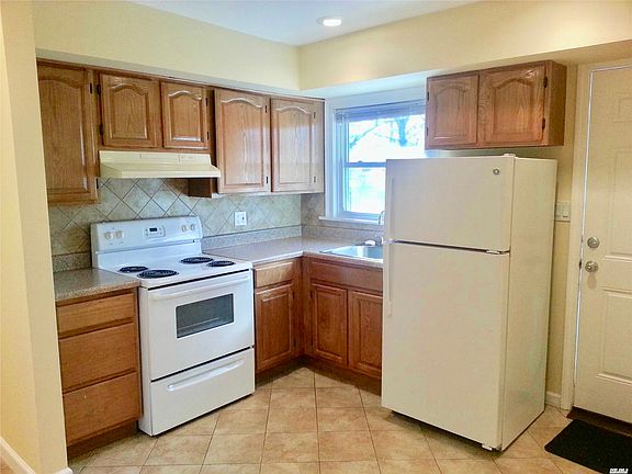 4th image of 5 Denton Pl