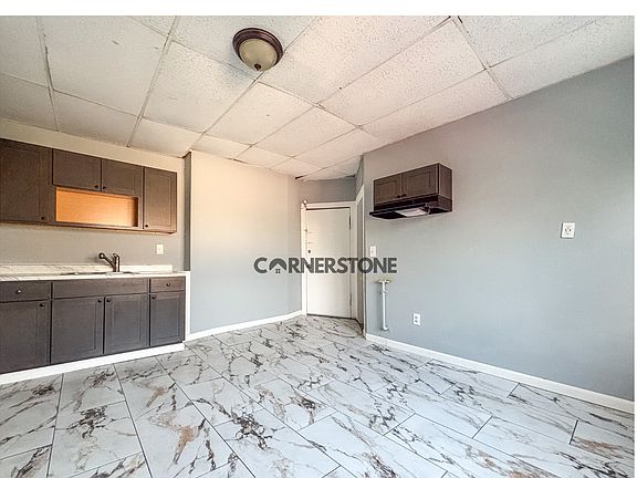 4th image of 176-178 12th Ave APT 3L