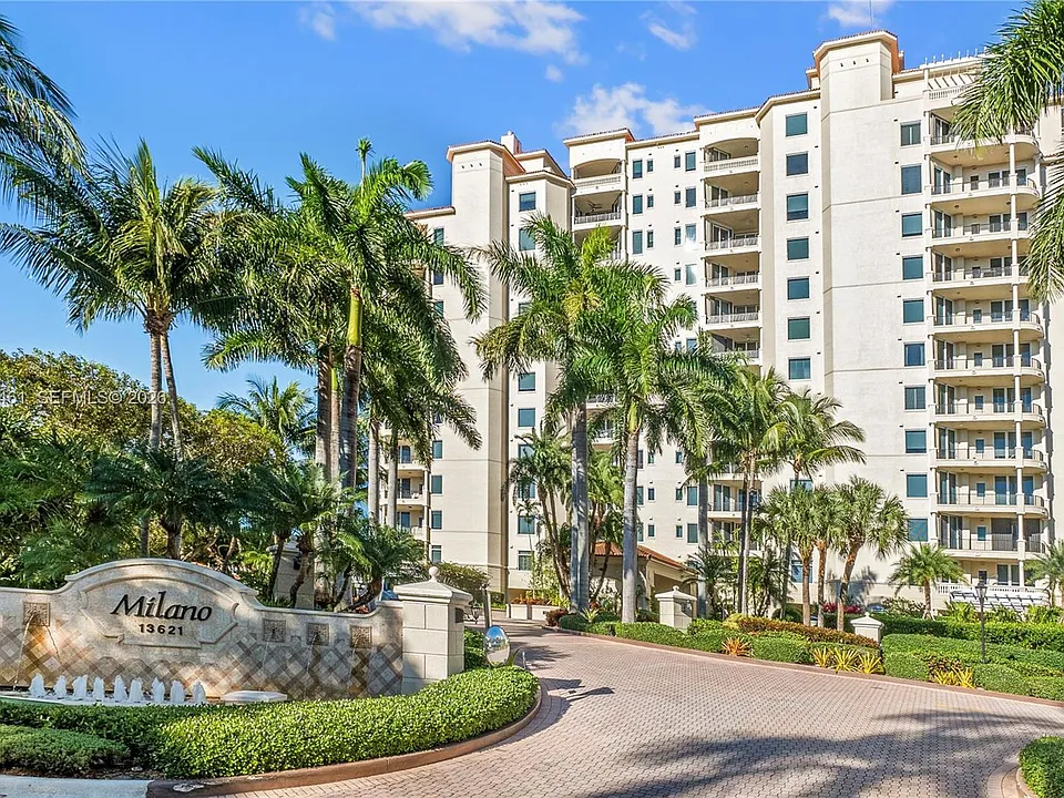 13621 Deering Bay Dr #304