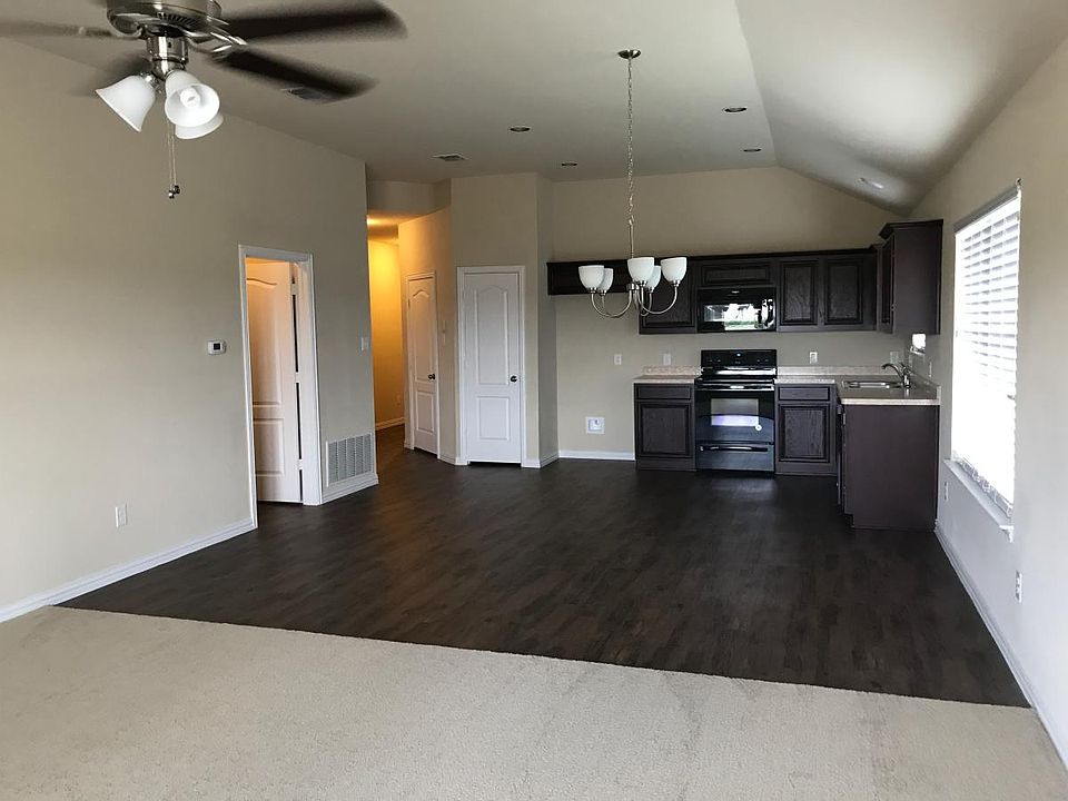 1st image of 2909 Las Cruces Dr
