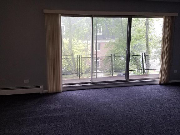 2nd image of 3950 W 94th St APT 3E