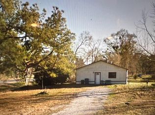 9221 Oliver Rd, Orange, TX 77632