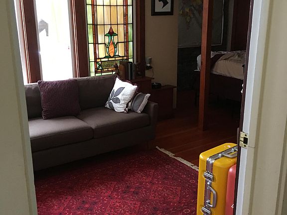 5th image of 258 Monterey Blvd #A