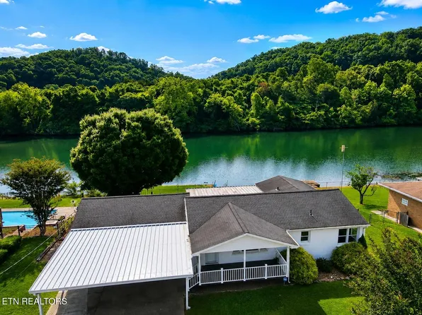 408 Riverside Dr, Clinton, TN 37716