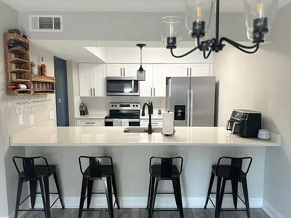 3rd image of 18B Cape Dr NW