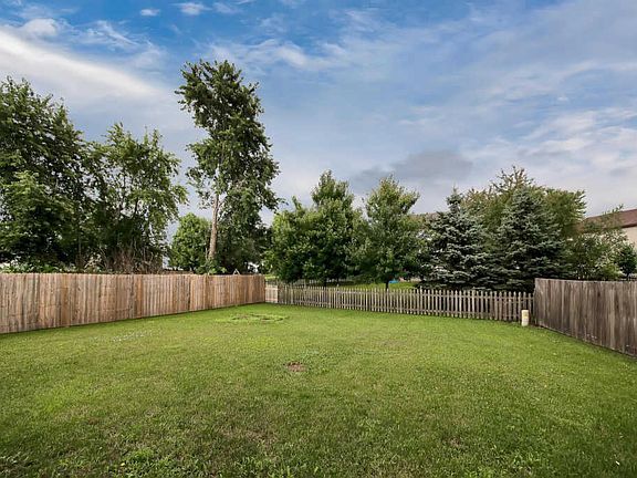 5th image of 8313 Priestley Dr