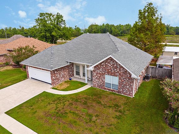 2nd image of 408 Lancaster Dr