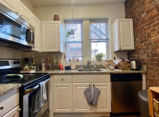 12 Cleveland Pl #4D, Boston, MA 02113