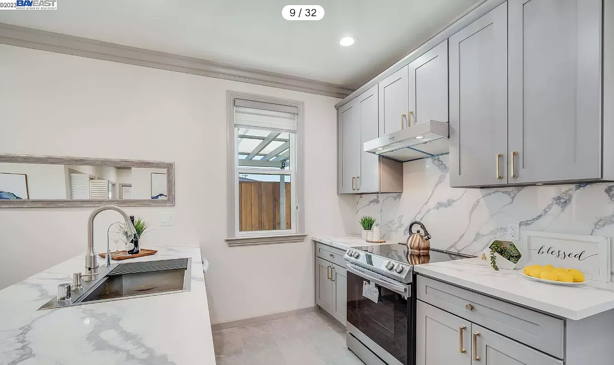 3 bed, 1185 sqft, $3,800 — Photo 2