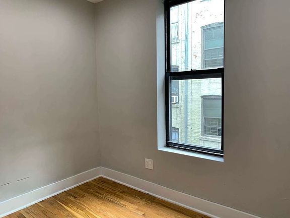 4th image of 124 E 103rd St APT 25