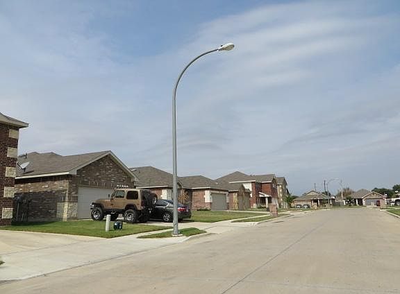 4th image of 8641 Star Thistle Dr