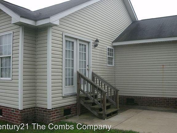 2nd image of 104 Abbington Ct
