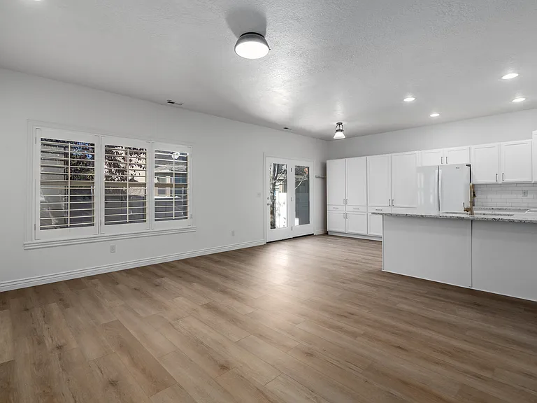 7178 S 420 E — Photo 7