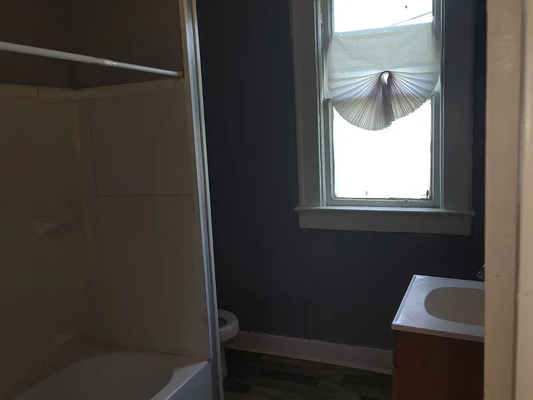 306 E North St #1 — Photo 11