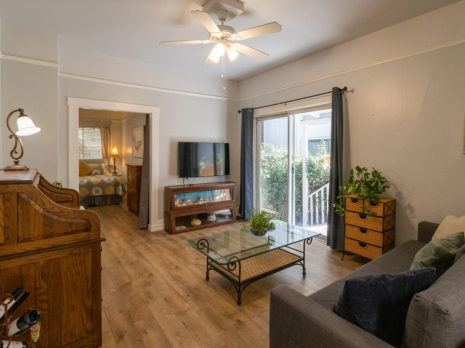 1 bed, 750 sqft, $1,900 — Photo 2
