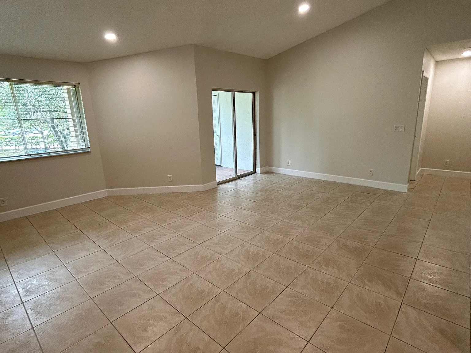 9733 Westview Dr — Photo 2