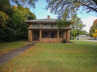 906 E Chicago Rd, Sturgis, MI 49091