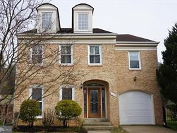 12103 Gatewater Dr, Potomac, MD 20854