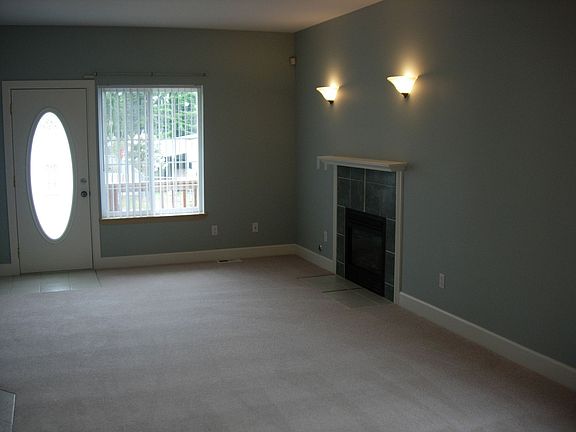 Main living room with gas fireplace