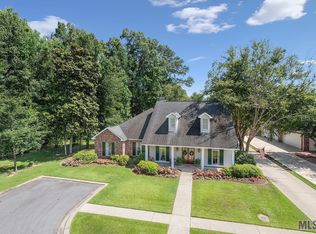 2772 Peachtree Ln, Zachary, LA 70791