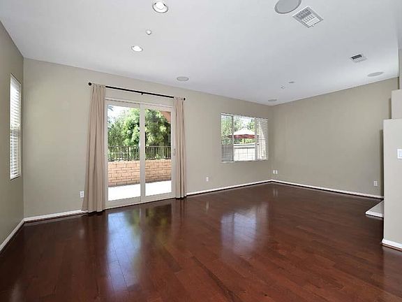 4th image of 2638 Bellezza Dr