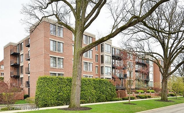 1st image of 1633 2nd St APT 105
