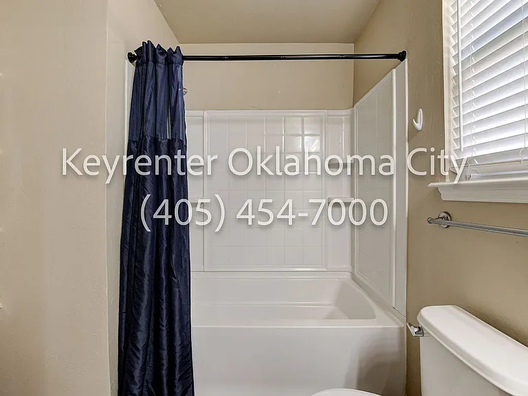 629 E Linden Ln — Photo 17