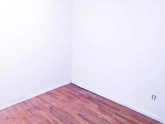 Rented by New York Realty Minimax Inc | media 39