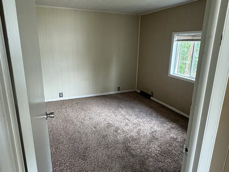 334 Crawford Ave #2 — Photo 4