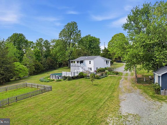 3rd image of 45 Wenzel Rd