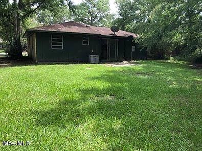 2nd image of 2312 W Park Dr