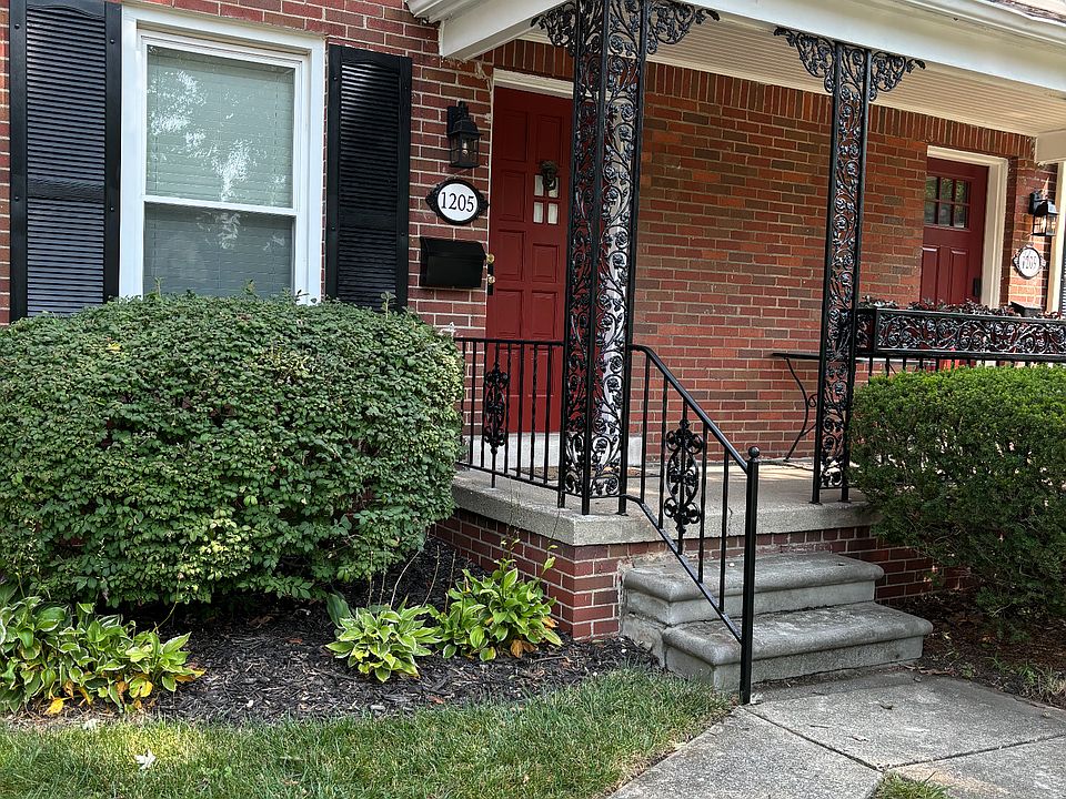 1st image of 1205 E 4th St