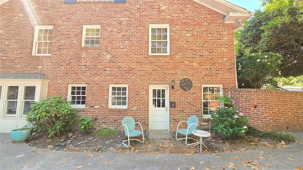 1 bed, 1.0 bath, $1,500 — Photo 1