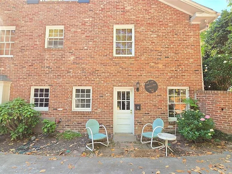 1845 Monroe Dr NE #4 — Photo 1