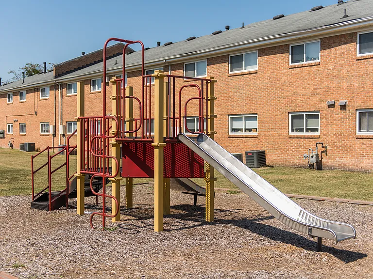 Crosswinds Apartments — Photo 8
