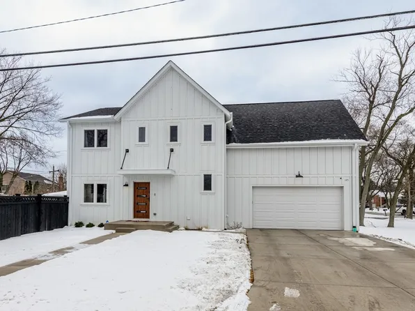 145 N Elmwood Ave, Wood Dale, IL 60191