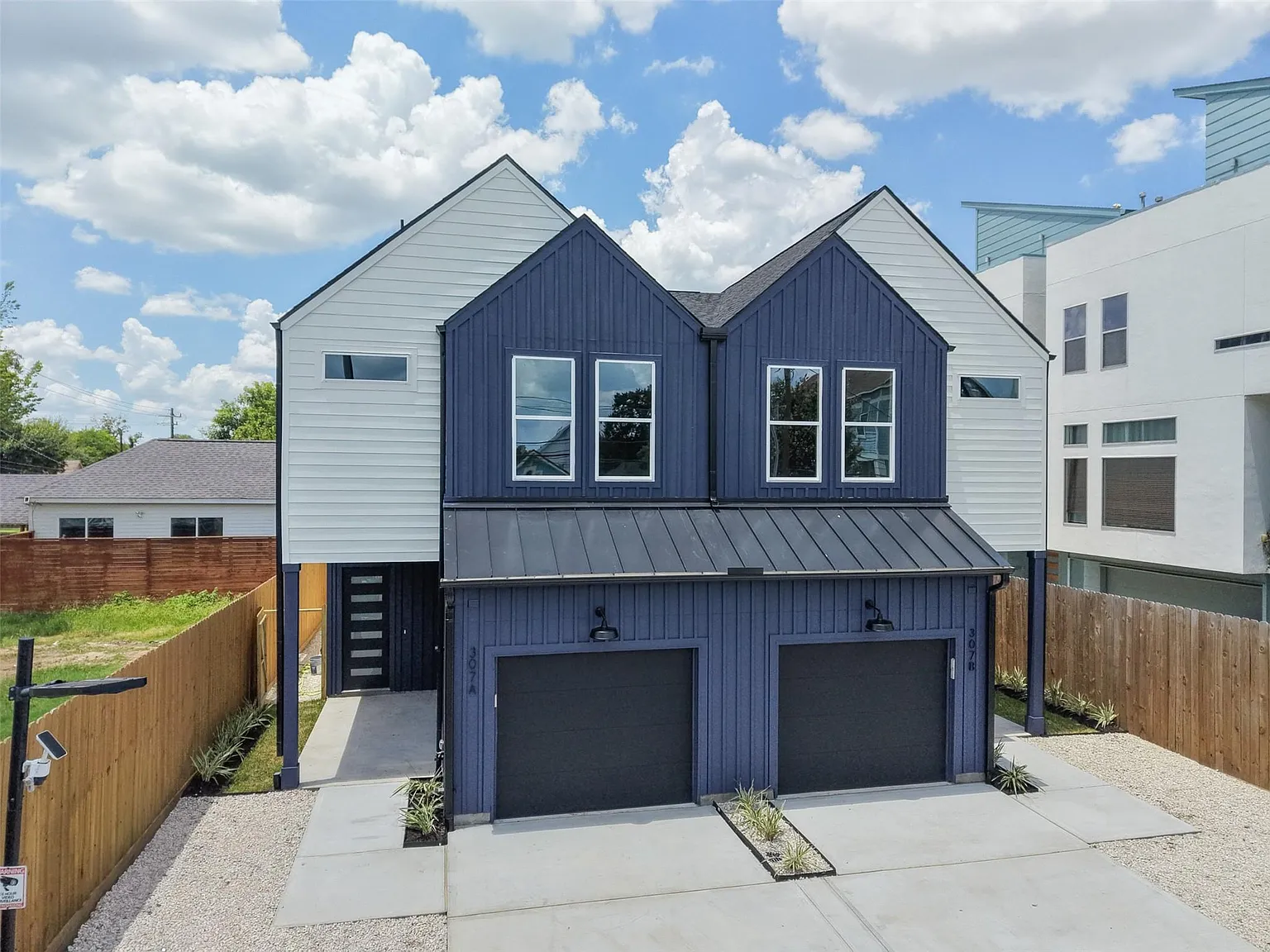 3 bed, 2.5 bath, 1665 sqft, $2,499 — Photo 2