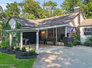805 E Mountain Rd, Scranton, PA 18505