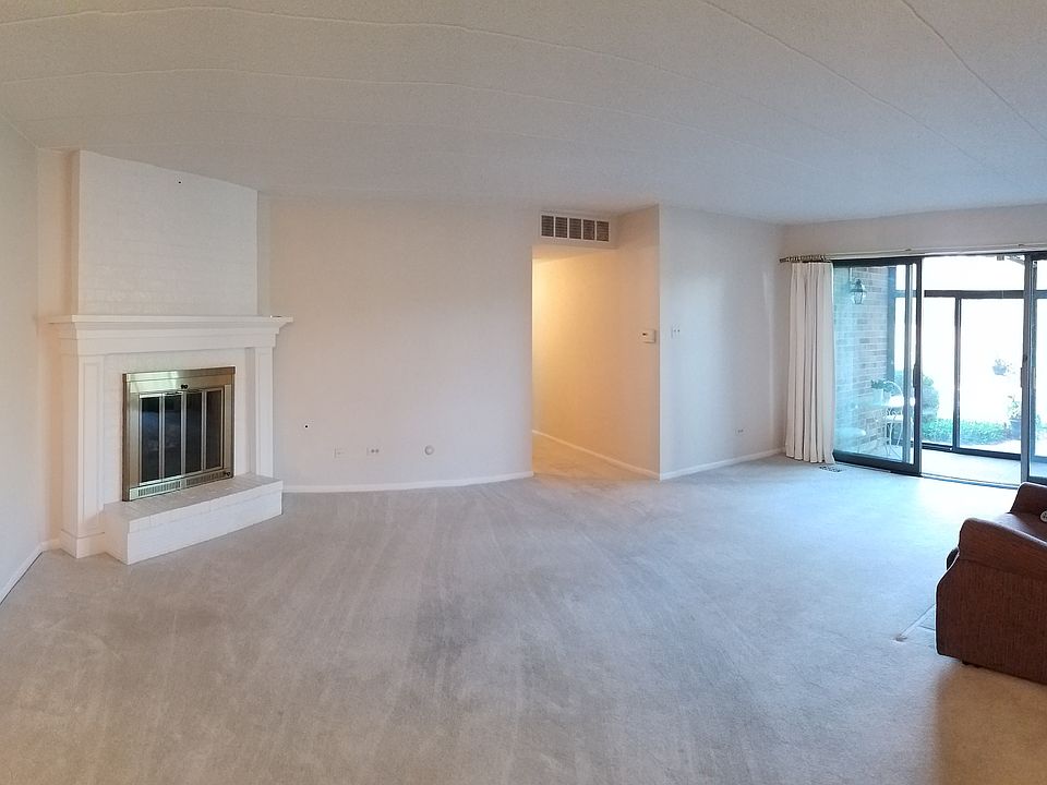 1st image of 7760 Golf Dr #1B