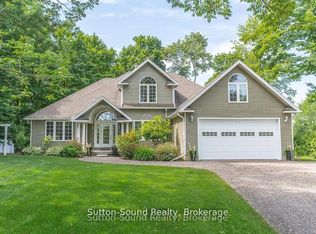 124 Golden Pond Dr, South Bruce Peninsula, ON N0H 2T0